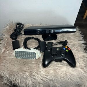 Xbox 360 x3 Bundle Lot: Wireless Controller, Kinect Sensor Bar and keyboard